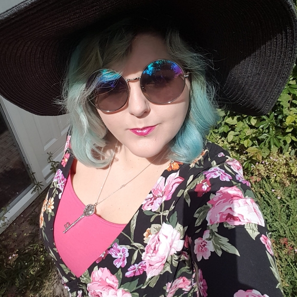 Meet your Posher, Toryanni - Picture 5 of 10